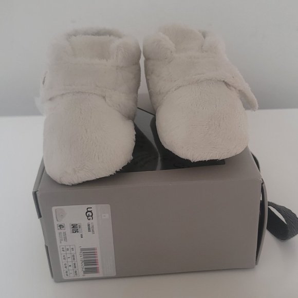 Baby Ugg Size 04/05 - Picture 4 of 8
